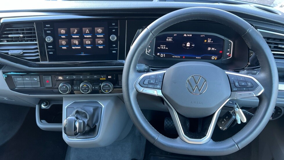 Used Volkswagen California 2023 for sale - 76696442: Photo 11