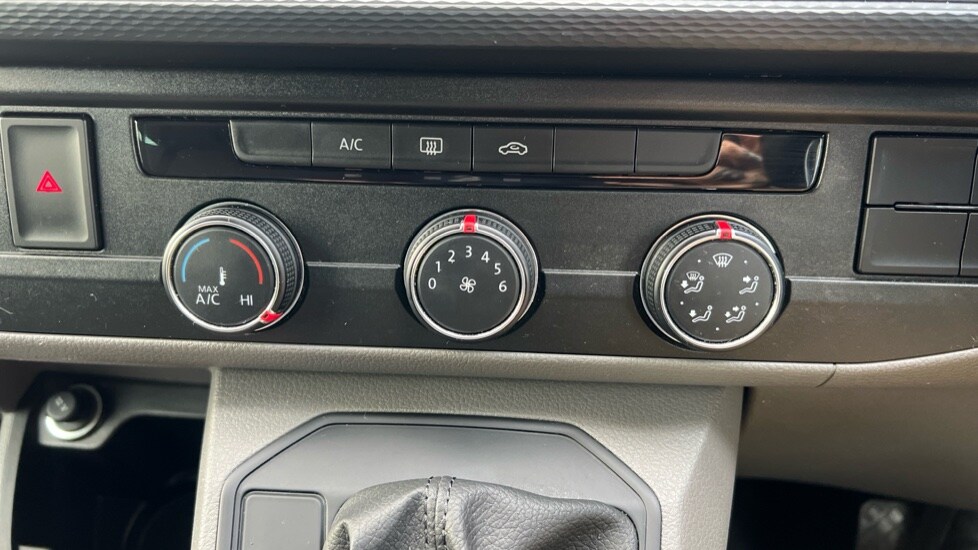 Used Volkswagen Transporter 2024 for sale - 76556801: Photo 13