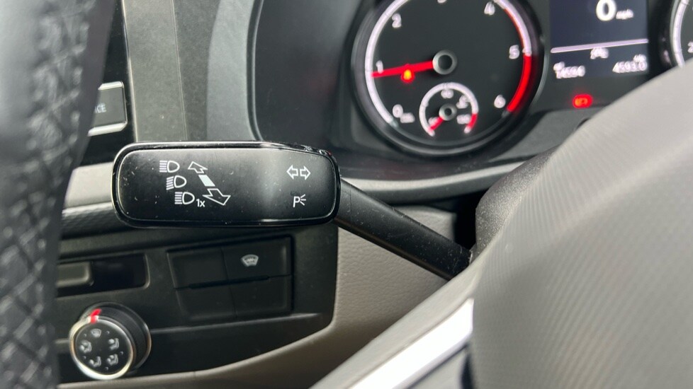 Used Volkswagen Transporter 2024 for sale - 76556801: Photo 29