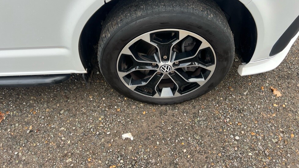 Used Volkswagen Transporter 2024 for sale - 76556801: Photo 42