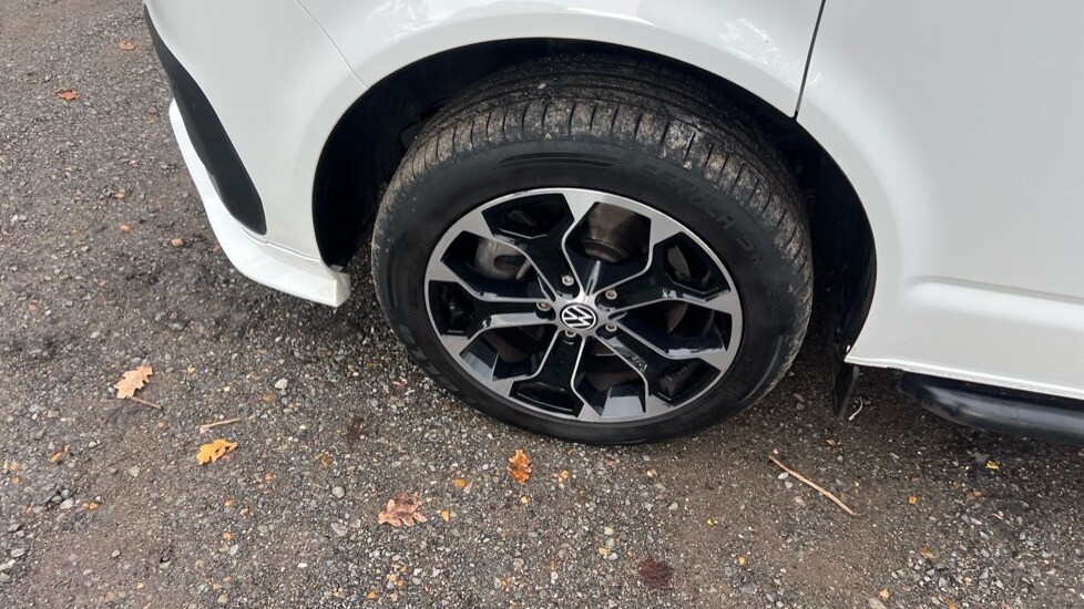 Used Volkswagen Transporter 2024 for sale - 76556801: Photo 50