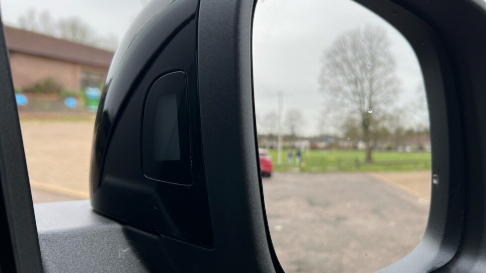 Used Volkswagen ID.Buzz 2025 for sale - 76428087: Photo 38