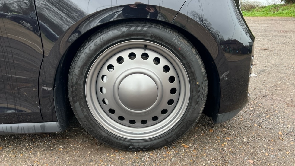 Used Volkswagen ID.Buzz 2025 for sale - 76428087: Photo 5