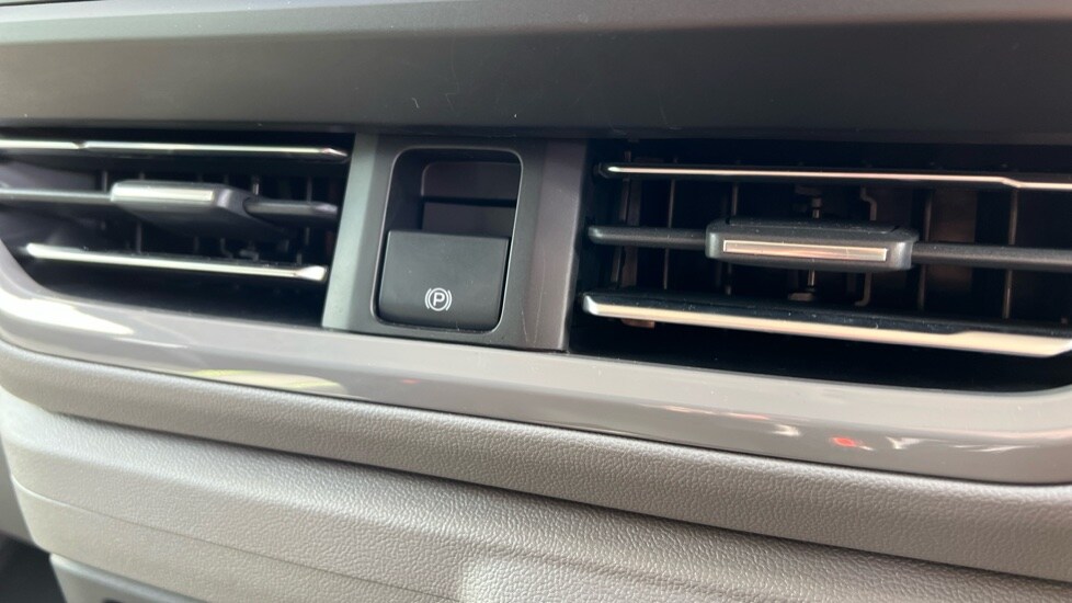 Used Volkswagen Transporter 2025 for sale - 76366461: Photo 16