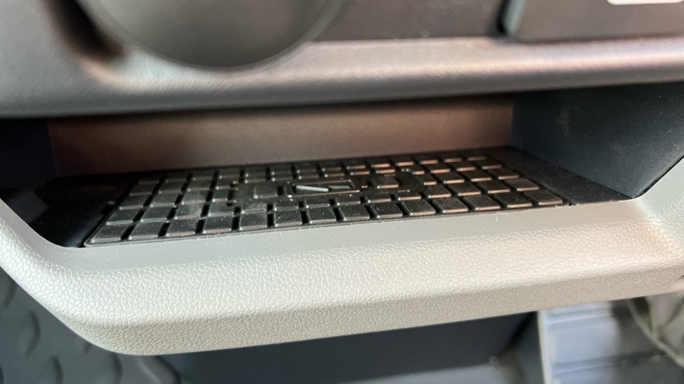 Used Volkswagen Transporter 2025 for sale - 76366461: Photo 33