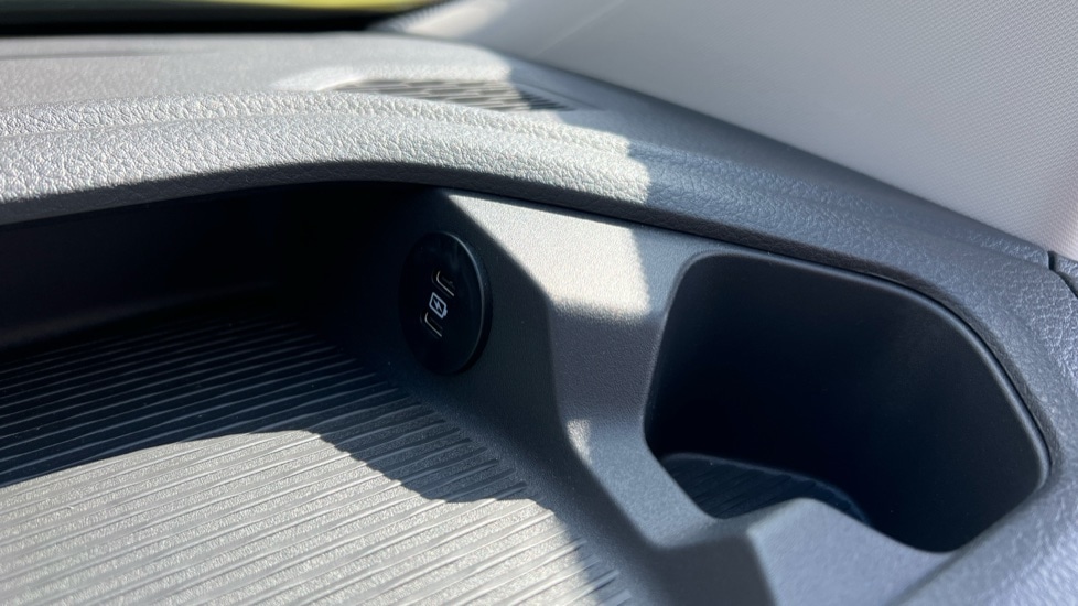 Used Volkswagen Transporter 2025 for sale - 76366461: Photo 36