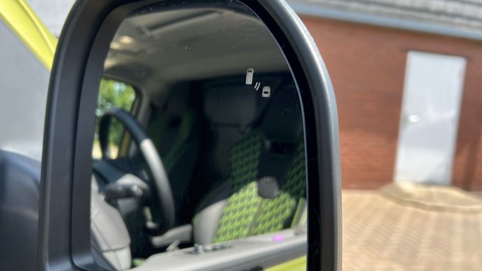 Used Volkswagen Transporter 2025 for sale - 76366461: Photo 40