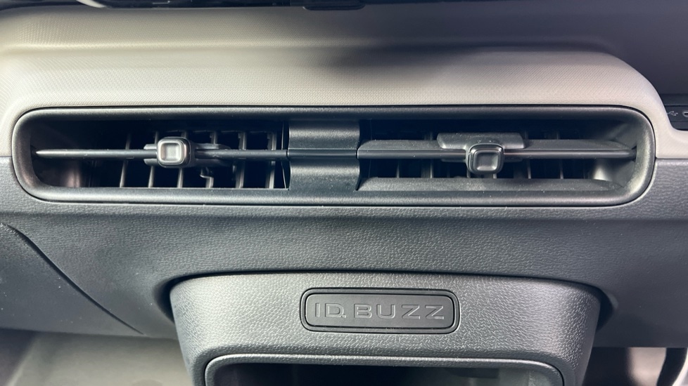 Used Volkswagen ID.Buzz 2023 for sale - 77010292: Photo 21