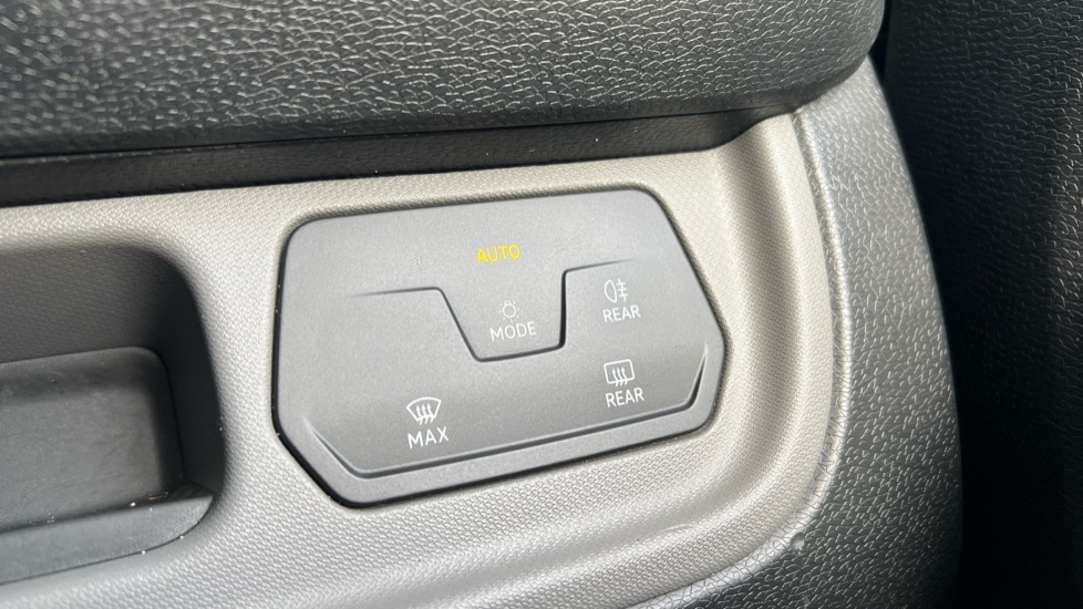 Used Volkswagen ID.Buzz 2023 for sale - 77010292: Photo 24