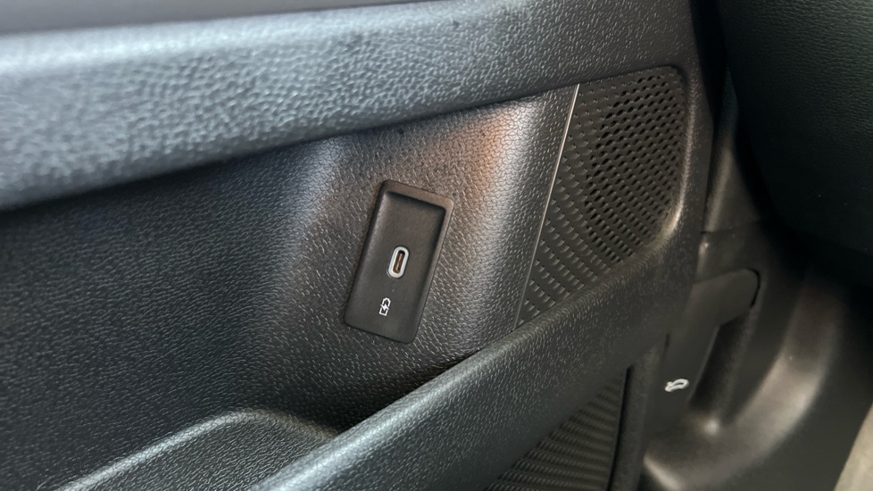 Used Volkswagen ID.Buzz 2023 for sale - 77010292: Photo 36