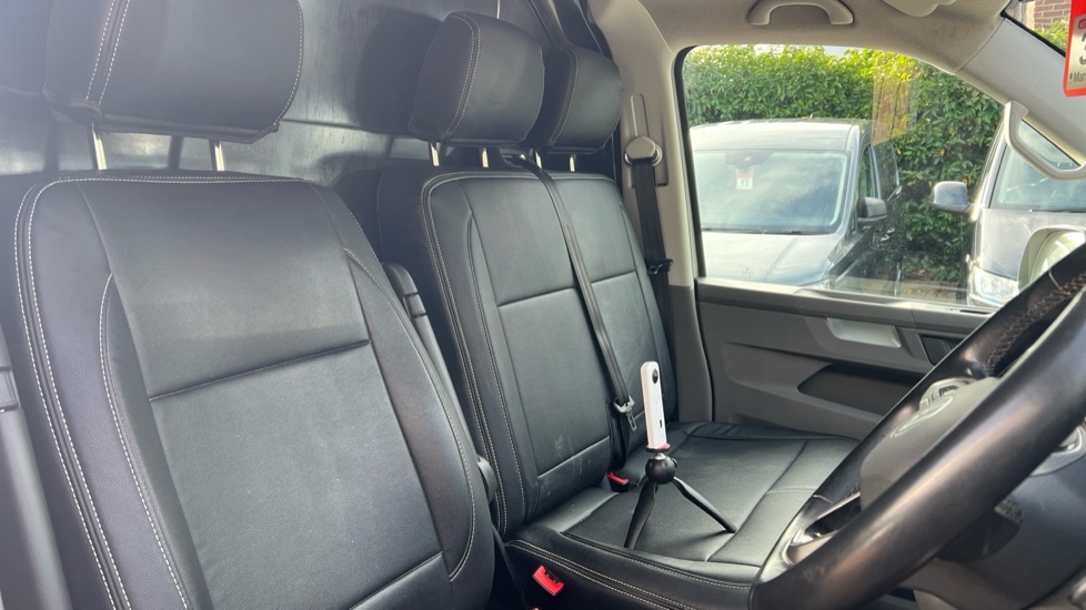 Used Volkswagen Transporter 2022 for sale - 76161537: Photo 17