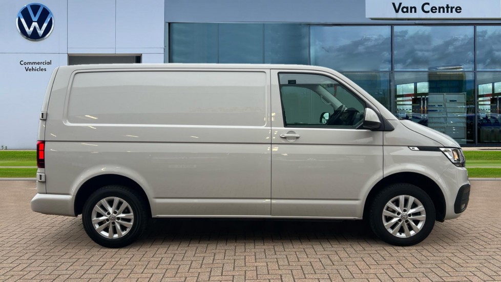Used Volkswagen Transporter 2022 for sale - 76161537: Photo 4