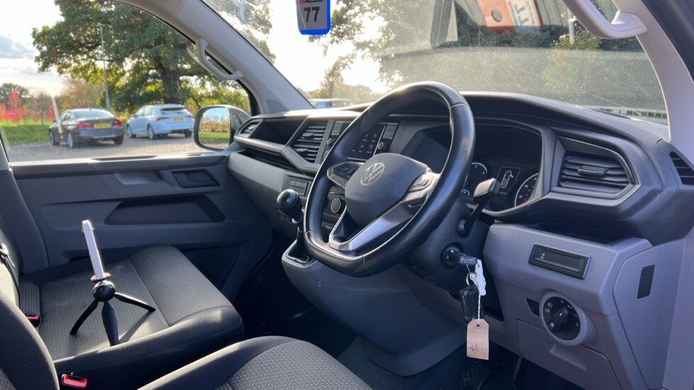 Used Volkswagen Transporter 2023 for sale - 75943261: Photo 12
