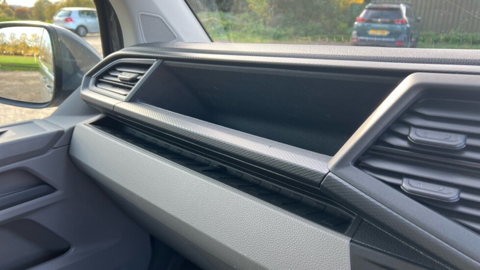 Used Volkswagen Transporter 2023 for sale - 75943261: Photo 36