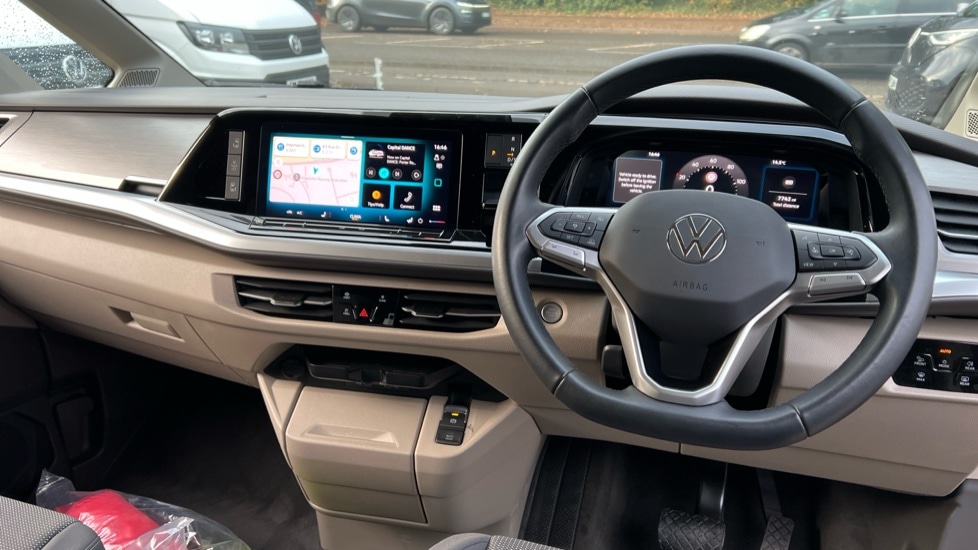 Used Volkswagen Multivan 2025 for sale - 76297571: Photo 11