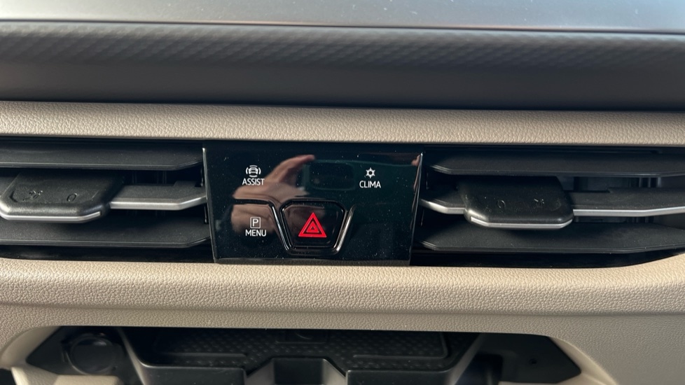 Used Volkswagen Multivan 2025 for sale - 76297571: Photo 13