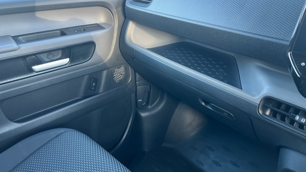 Used Volkswagen ID.Buzz 2023 for sale - 76475190: Photo 37