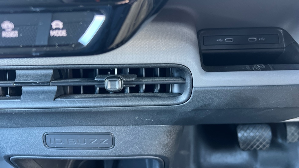 Used Volkswagen ID.Buzz 2023 for sale - 76475190: Photo 41