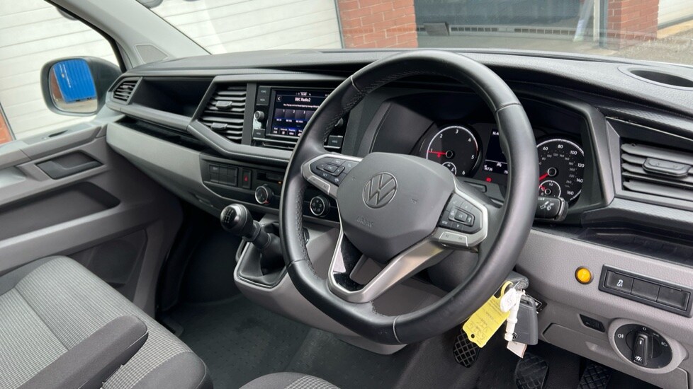 Used Volkswagen Transporter 2024 for sale - 76474992: Photo 11