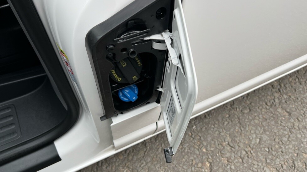 Used Volkswagen Transporter 2024 for sale - 76474992: Photo 47