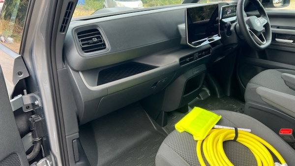 Used Volkswagen ID.Buzz 2025 for sale - 75468111: Photo 2