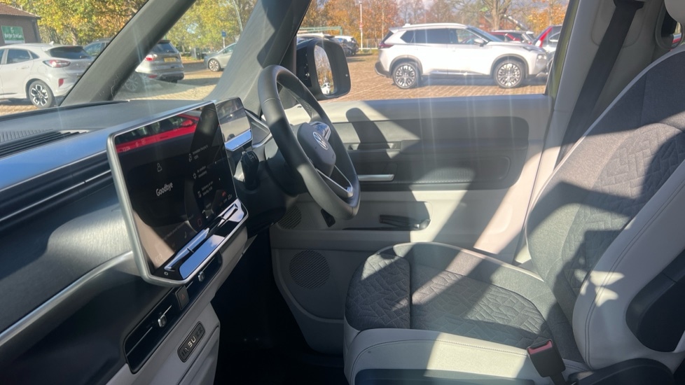 Used Volkswagen ID.Buzz 2025 for sale - 76474922: Photo 2