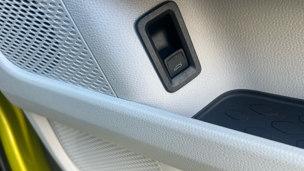 Used Volkswagen ID.Buzz 2025 for sale - 76474922: Photo 40