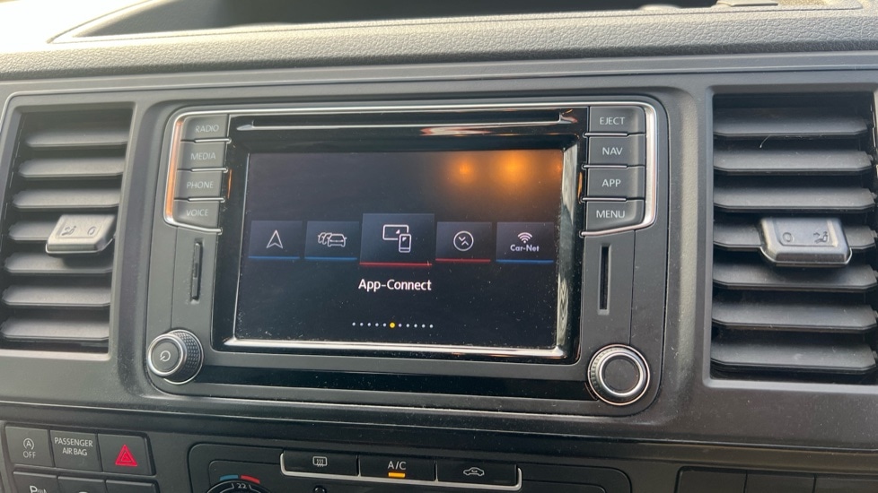 Used Volkswagen Transporter 2018 for sale - 76773250: Photo 16