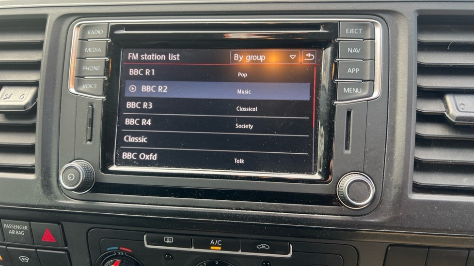 Used Volkswagen Transporter 2018 for sale - 76773250: Photo 30