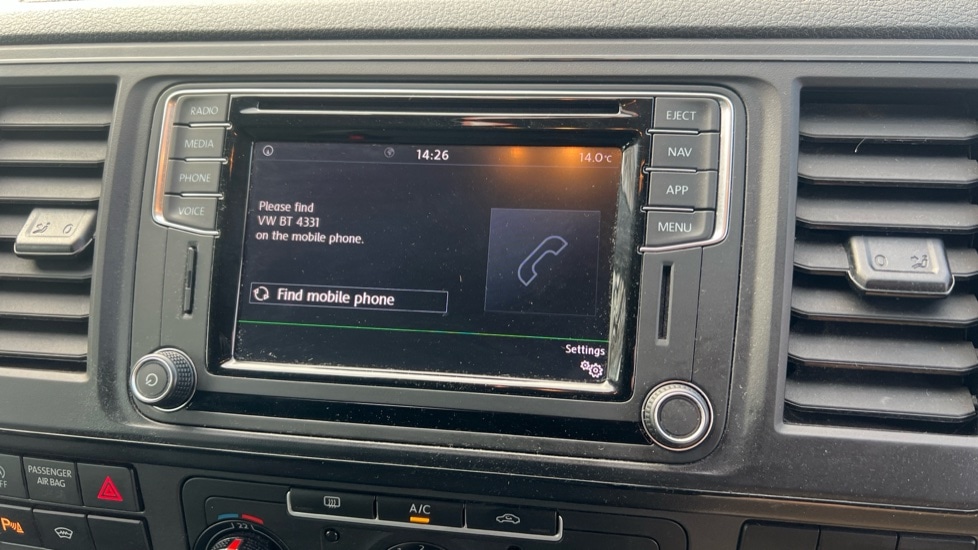 Used Volkswagen Transporter 2018 for sale - 76773250: Photo 32