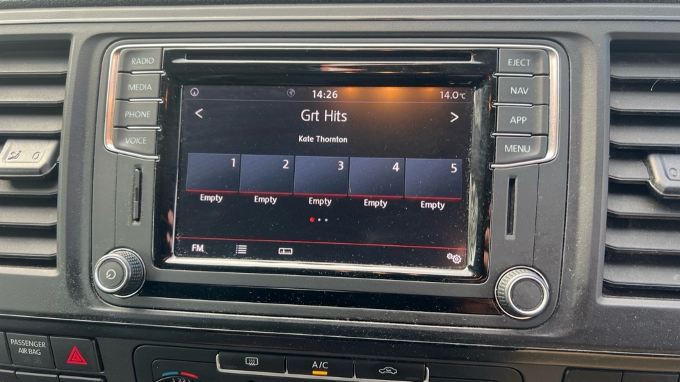 Used Volkswagen Transporter 2018 for sale - 76773250: Photo 35