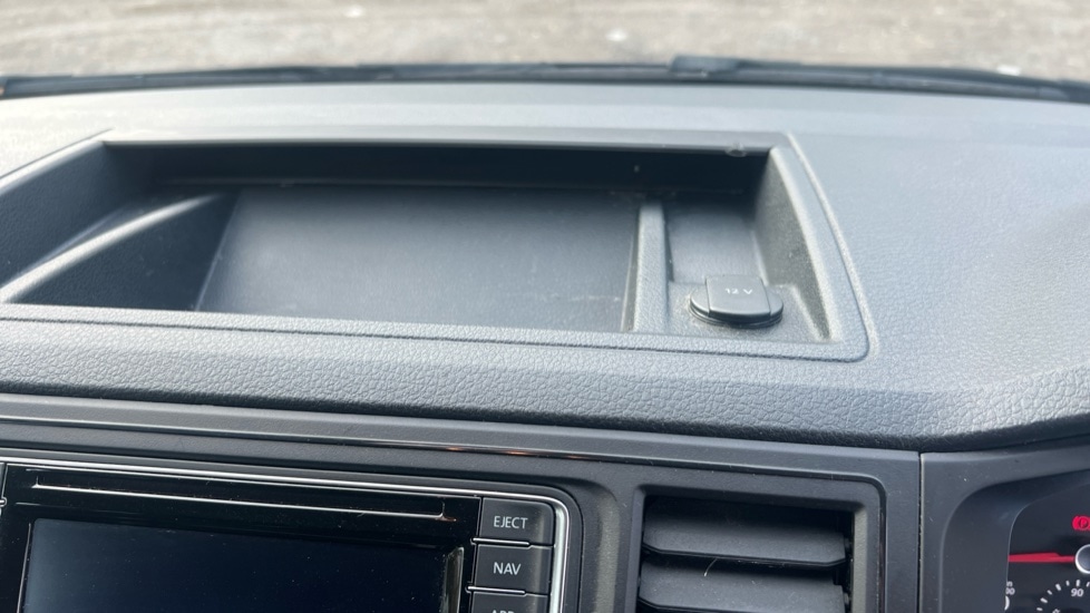 Used Volkswagen Transporter 2018 for sale - 76773250: Photo 38