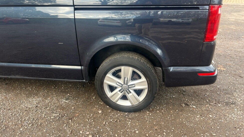 Used Volkswagen Transporter 2018 for sale - 76428055: Photo 5
