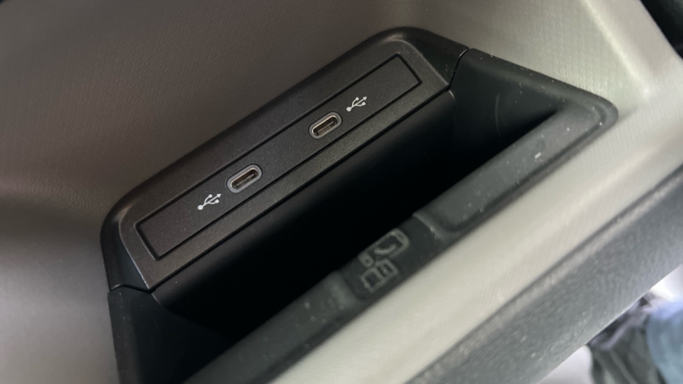 Used Volkswagen ID.Buzz 2025 for sale - 76475031: Photo 31