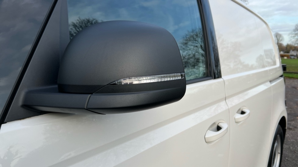 Used Volkswagen ID.Buzz 2025 for sale - 76475031: Photo 39