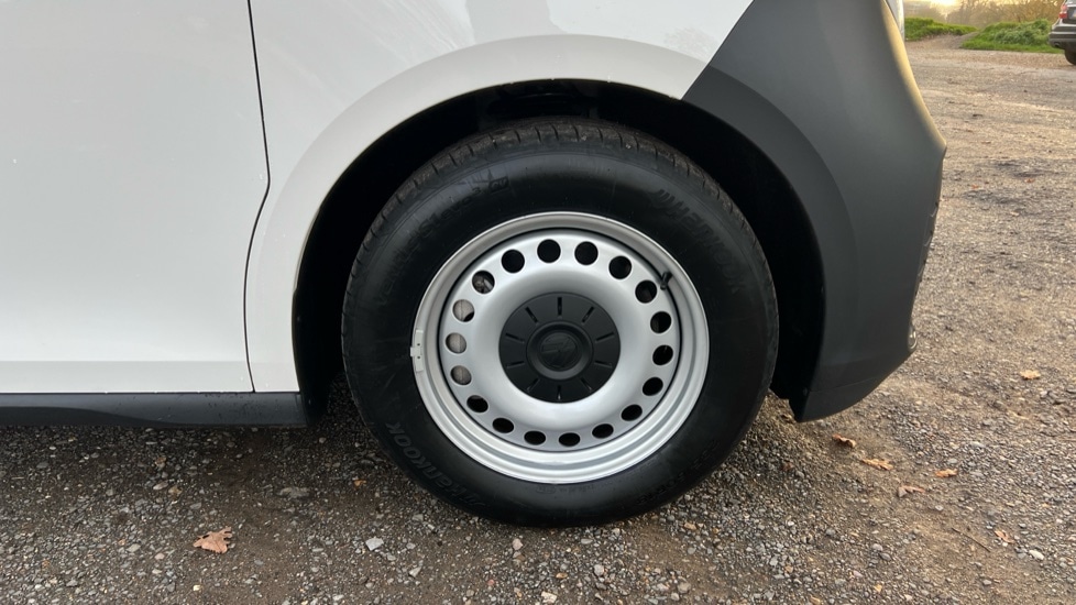 Used Volkswagen ID.Buzz 2025 for sale - 76475031: Photo 5