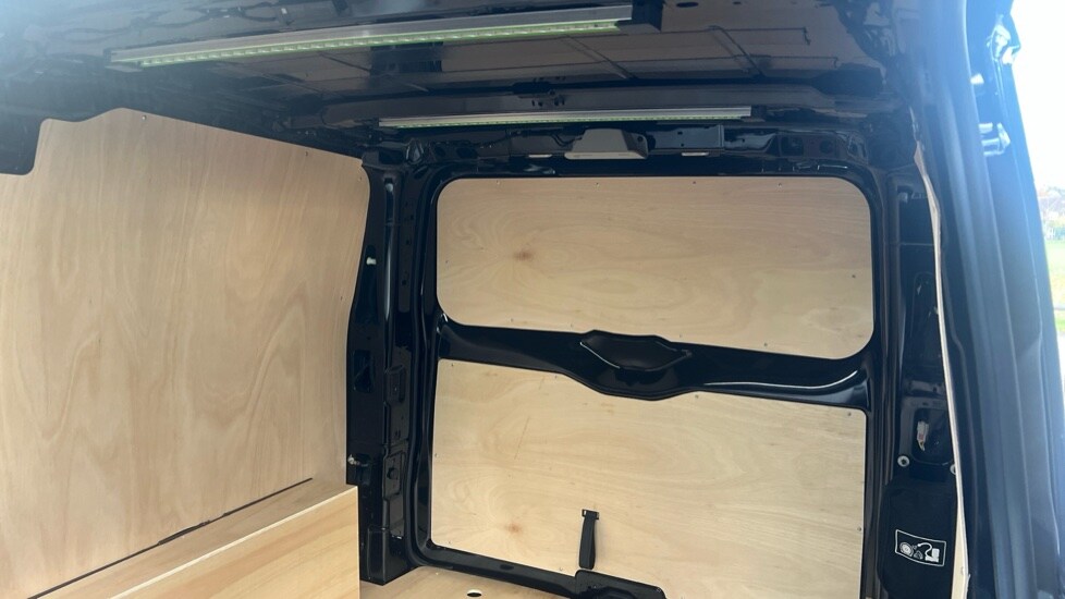 Used Volkswagen Transporter 2025 for sale - 76145973: Photo 9