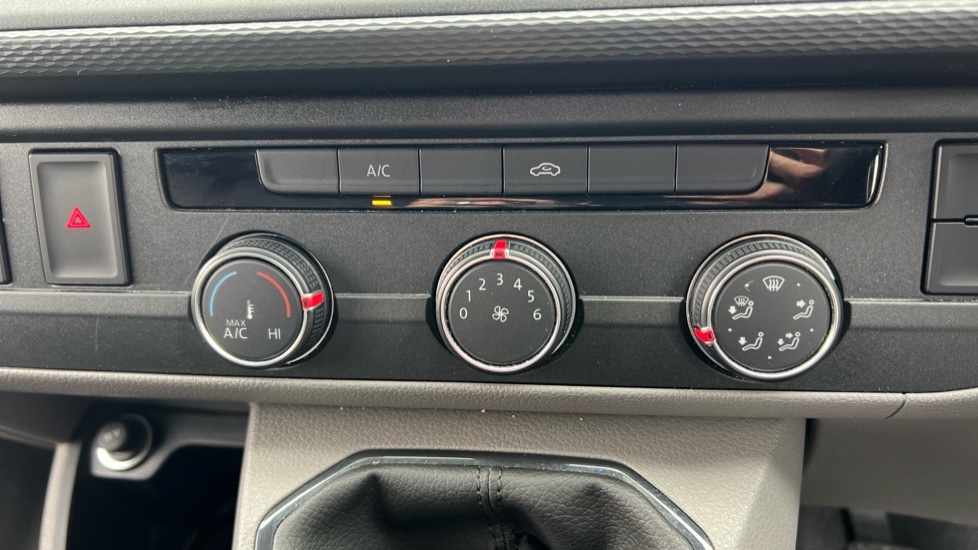 Used Volkswagen Transporter 2023 for sale - 76696496: Photo 13