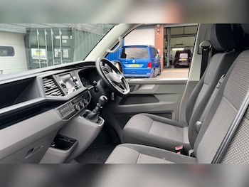 Used Volkswagen Transporter 2023 for sale - 76696496: Photo