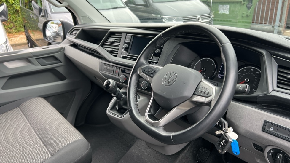 Used Volkswagen Transporter 2023 for sale - 76696496: Photo 6