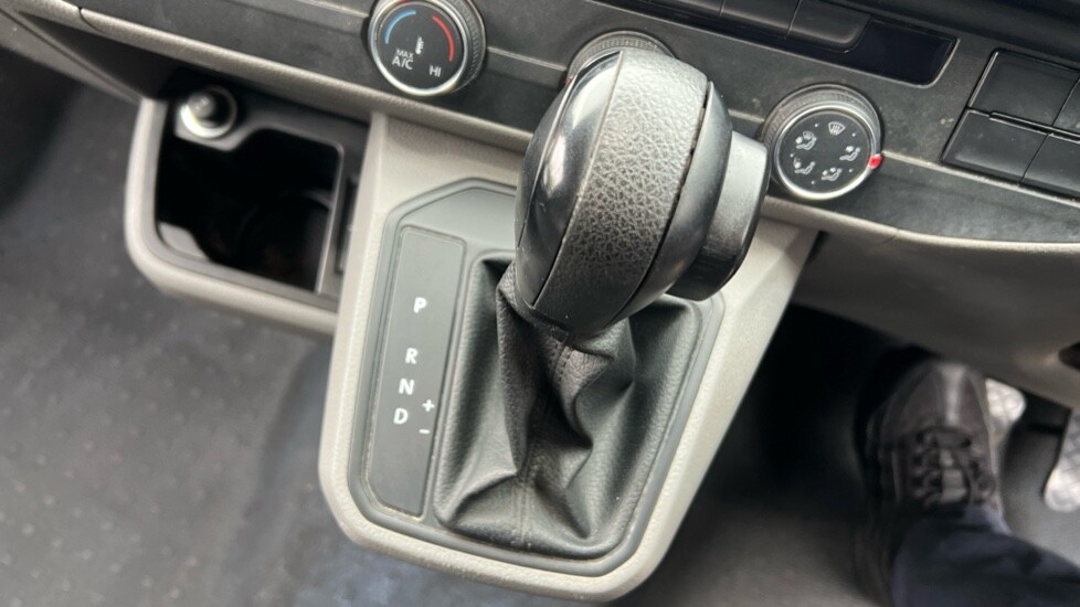 Used Volkswagen Transporter 2021 for sale - 76221767: Photo 14