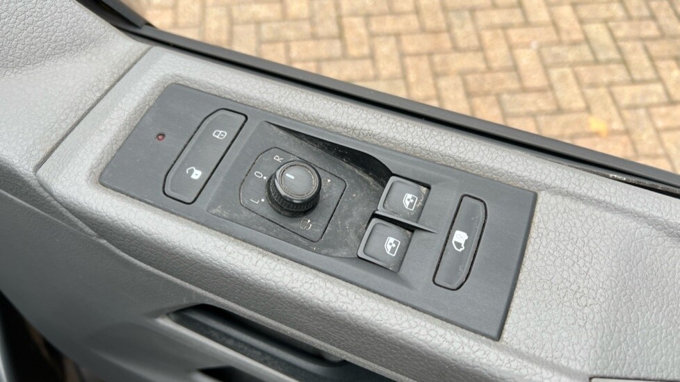 Used Volkswagen Transporter 2021 for sale - 76221767: Photo 37