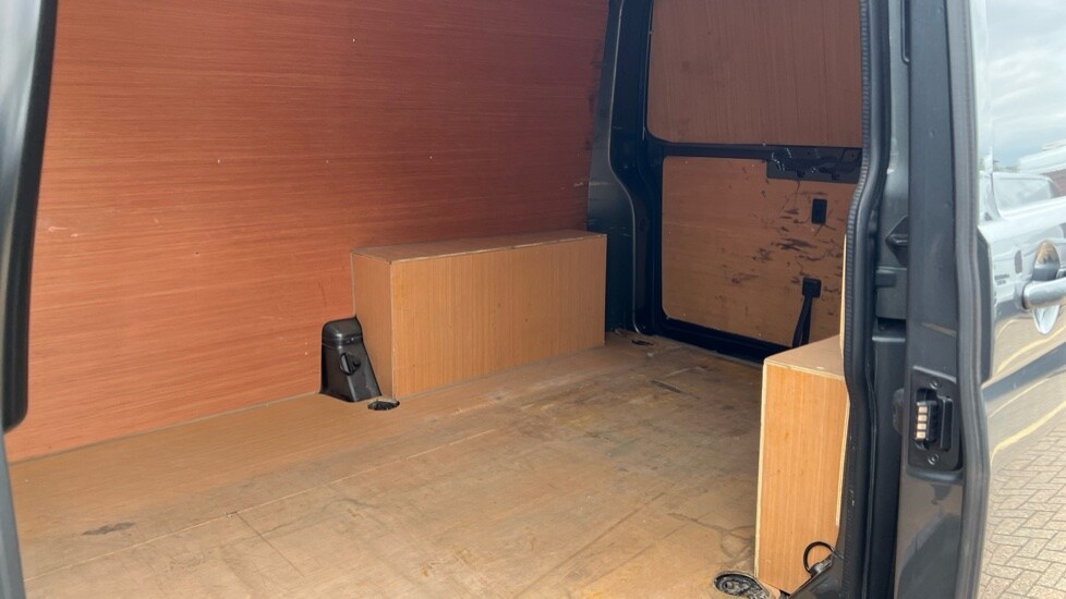 Used Volkswagen Transporter 2021 for sale - 76221767: Photo 9