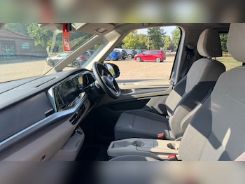 Used Volkswagen Multivan 2025 for sale - 75509765: Photo