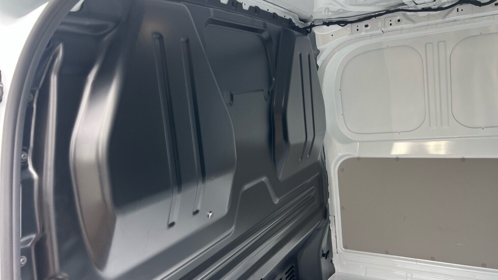 Used Volkswagen Transporter 2025 for sale - 76297521: Photo 22