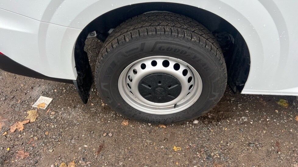 Used Volkswagen Transporter 2025 for sale - 76297521: Photo 37