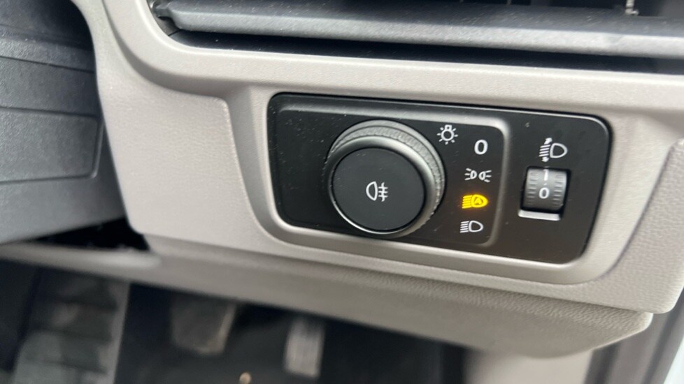 Used Volkswagen Transporter 2025 for sale - 76297521: Photo 45