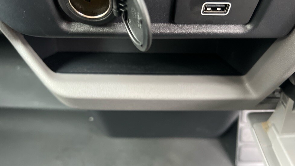 Used Volkswagen Transporter 2025 for sale - 76297521: Photo 47