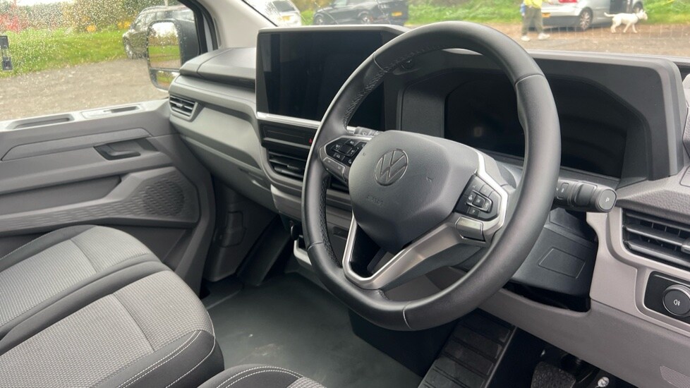Used Volkswagen Transporter 2025 for sale - 76297521: Photo 6