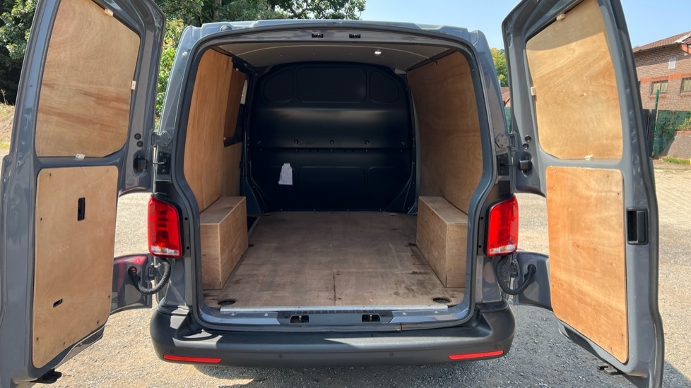 Used Volkswagen Transporter 2024 for sale - 76556961: Photo 10